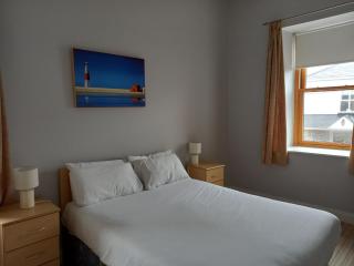 Town Square Holiday Homes - Lisdoonvarna - 8