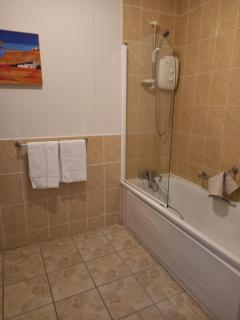 Town Square Holiday Homes - Lisdoonvarna - 7