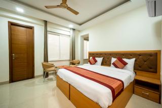 The Palms Inn I Near Medanta Medicity I Sec-38 - Gurgaon - 2