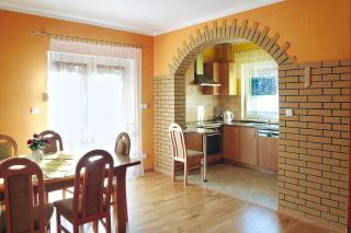 Holiday home for 10 people, close to the lake - Łąkie - 1