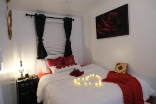Bay Area Love Nest - 5