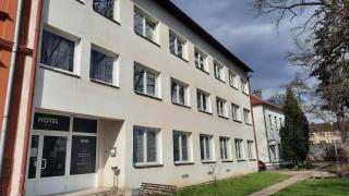 Hotel Kristl - Pardubice - 0