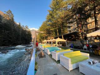 Moksha Riverside Resort - 1