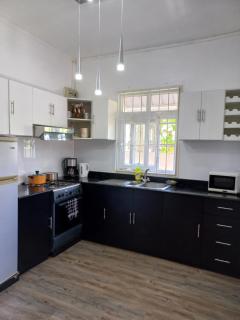 AVA BEACH HOUSE - Blue Bay - 3