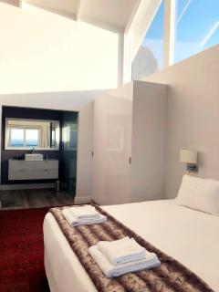 Bright Camps Bay Loft with Stunning Views and Shared Pool - Città del Capo - 5