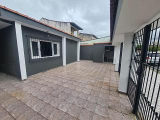 Casa grande e confortável até 16 pessoas com churrasqueira e garagem para 8 carros - 1