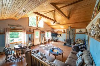 Roscoe Cabin Pet friendly - 8