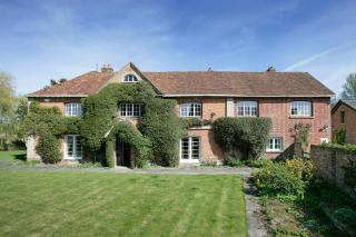 Bridge Farmhouse - Eight ensuite bedrooms - Salisbury - 9