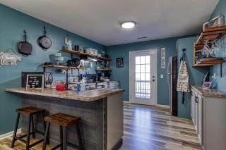 The Mason Jar, Hot Tub, WIFI, 1089 FREE tickets each paid day, Dollywood and More! - Pigeon Forge - 1