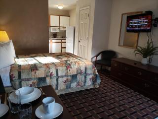 Affordable Suites Burlington - Burlington - 9