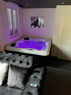 Magnifique Duplex avec Jaccuzi, Sauna et Cinema Room Privatif - Fontenoy - 5