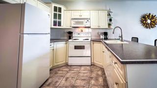 Mountain View Suites by StayIn - 8