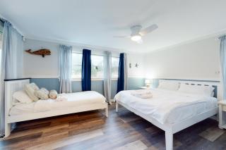 Cape Shell Oasis - 2