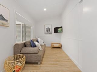 Husky Beach House by Experience Jervis Bay - Huskisson - 1