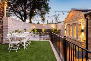 Lower Arthur's Cottage in Saddleworth, Manchester - Oldham - 7