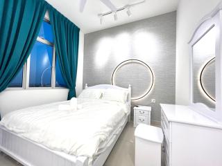 SKS Habitat 2BR by Luxecocoo CK Johor Bahru Larkin - 9