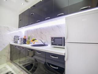 Apartments Amigo - 8