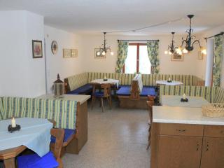 Spacious Holiday Home in Kappl with Terrace - Kappl - 3