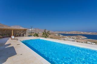 Spacious 6 bdrm Stone Villa with Pool - 8