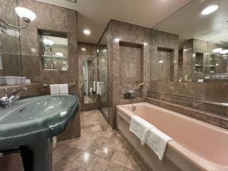 Kurashiki Royal Art Hotel - 4