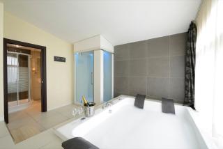 La Villa - 8
