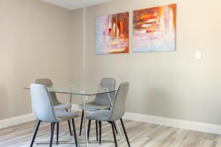 ENTIRE 2 BEDROOM APARTMENT DOWNTOWN - u2 - Kitchener - 4