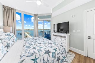 Beautiful Lagoon Front 3 Bedroom Condo - 1