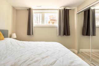 ENTIRE 2 BEDROOM APARTMENT DOWNTOWN - u1 - Kitchener - 4