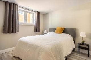 ENTIRE 2 BEDROOM APARTMENT DOWNTOWN - u1 - Kitchener - 3