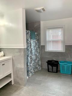 3BR Gem Near Falls-Sleeps 6 Comfortably - Niagara Falls - 9