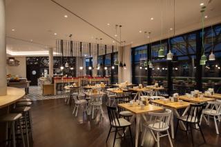 Holiday Inn Hamburg - City Nord by IHG - Hamburg - 4