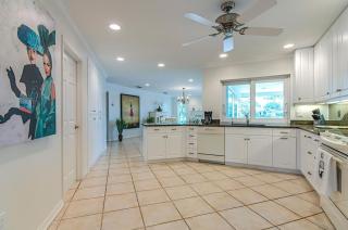 Exclusive Villa - Lakeside, 4 Minutes to Private Beach - 3
