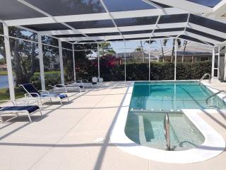 Exclusive Villa - Lakeside, 4 Minutes to Private Beach - 6