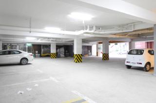 Luxurious Landing Apartments & Suites Bahria Town - Rawalpindi - 1