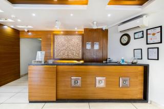 Hotel Ashish - Ahmedabad - 1