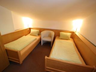 Chalet in Fusch near Ski Lift and Lake - Fusch an der Glocknerstrasse - 1