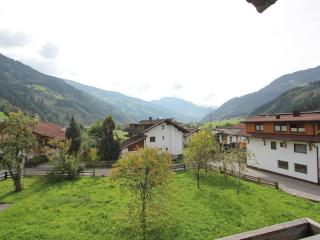 Spacious Apartment in Stumm - Stumm - 4