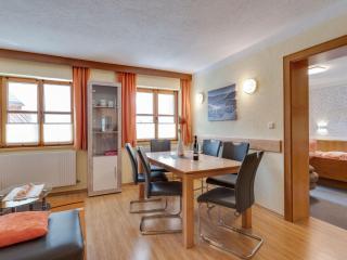 Lively flat near a ski resort in Fiss - Fiss - 4