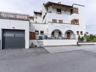 Lively flat near a ski resort in Fiss - Fiss - 0