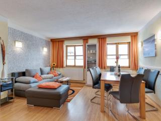 Lively flat near a ski resort in Fiss - Fiss - 9