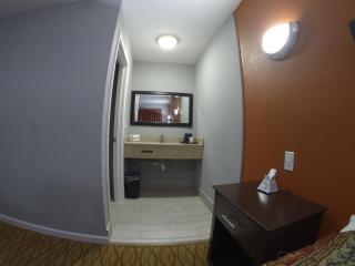 Cozy Rest Motel - Des Moines - 7