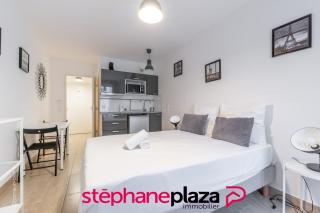 Plaza Scandinaves 05 - 1