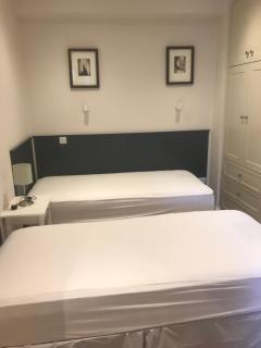 Eyre Luxury Apartment - 2