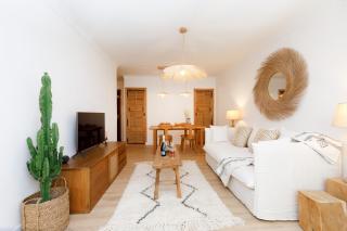 Hippie Palm Beach YourHostHelper - 4