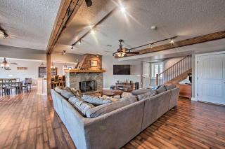 Dock and Hot Tub Susquehanna River Retreat! - - 4