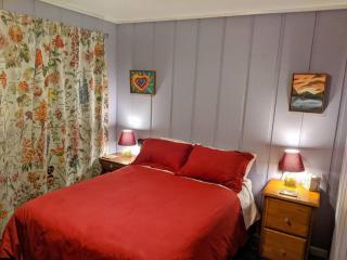Sleeping Wolf Guest House - 5