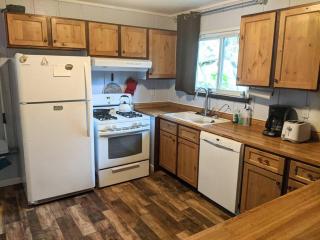 Sleeping Wolf Guest House - 4