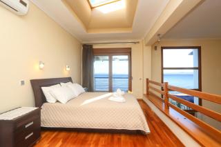 Villa Omega - Beachfront, Garden, BBQ - Hanioti - 8
