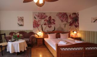 Kreuzerhof Hotel Garni - Rothenburg ob der Tauber - 9