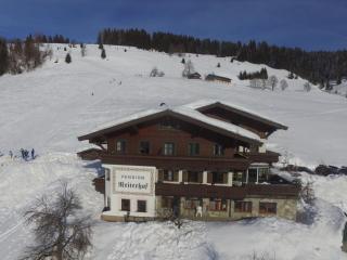 Modern holiday home near the ski area - 4